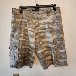 Lee Camo Cargo Shorts Casual Outdoor Everyday  Size 36